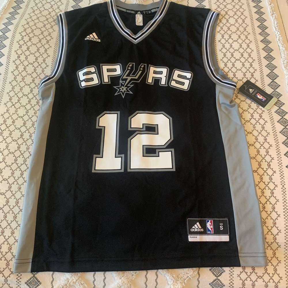 Women’s size small NBA Aldridge Spurs jersey